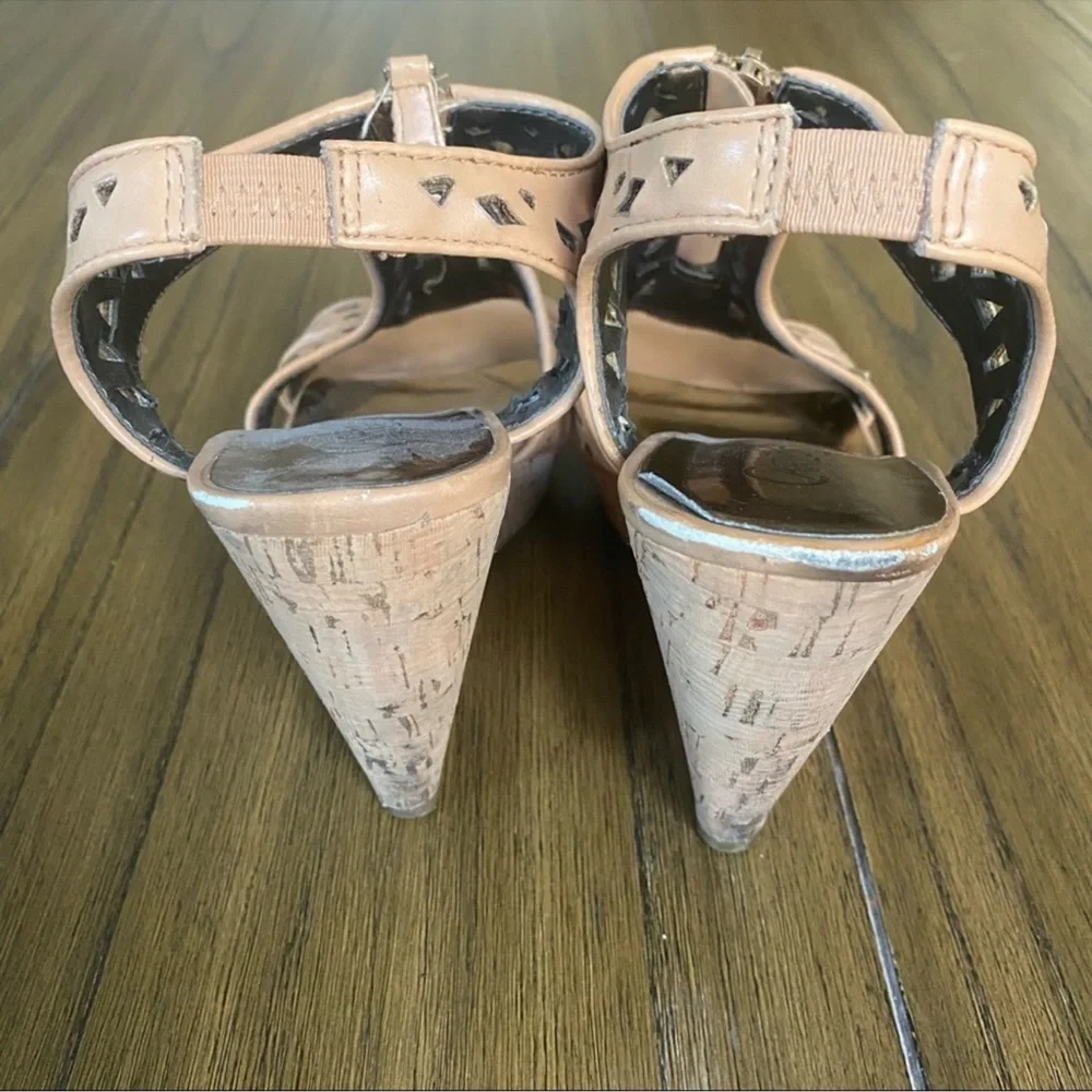 Carlos Santana nude cork cutout leather wedges